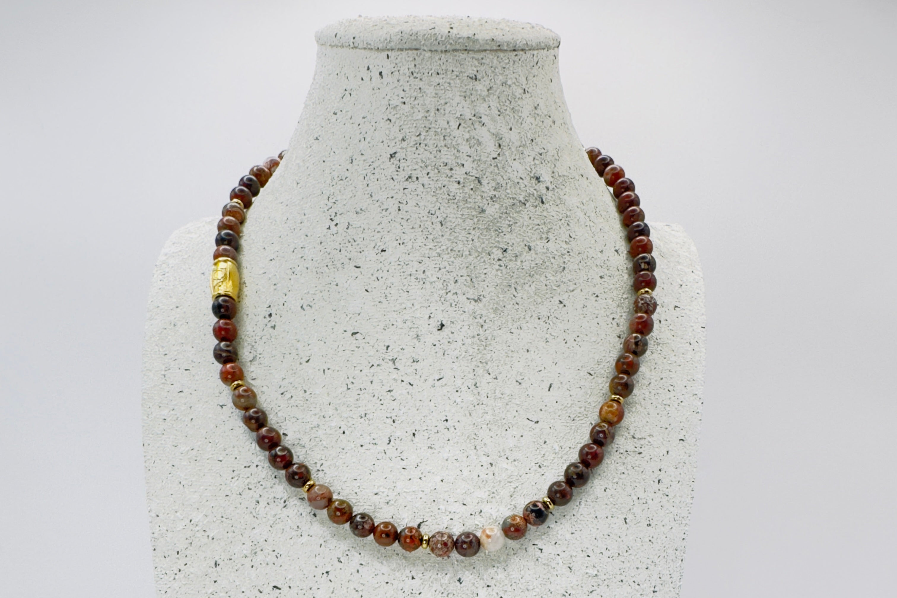 Timeless Treasure Necklace - Gold shine