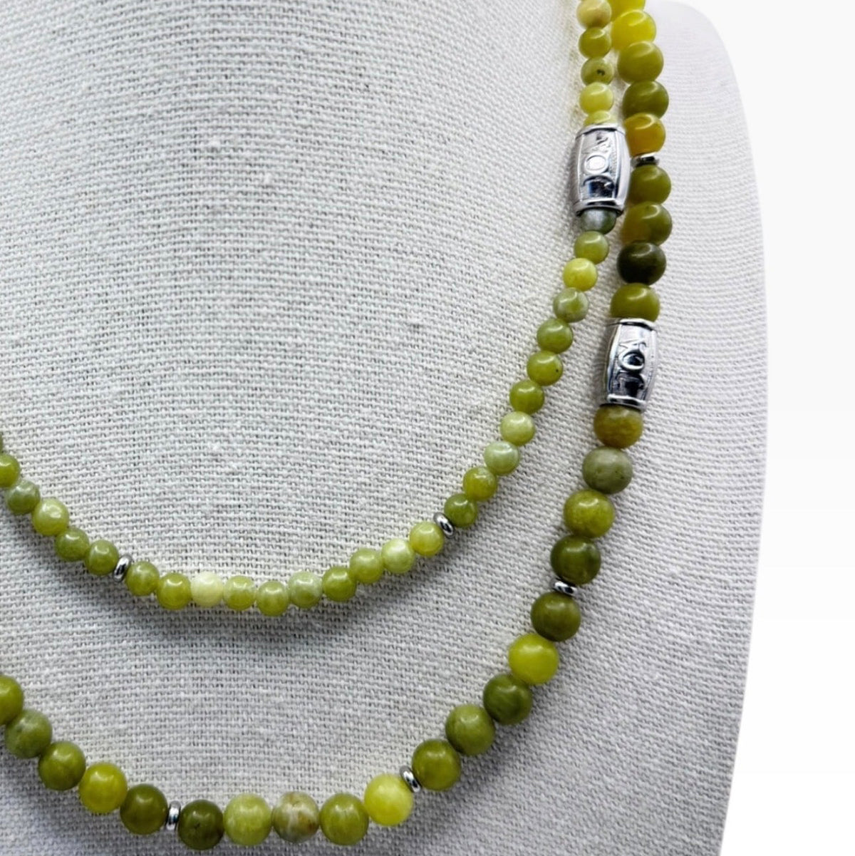 Jade ketting set close up