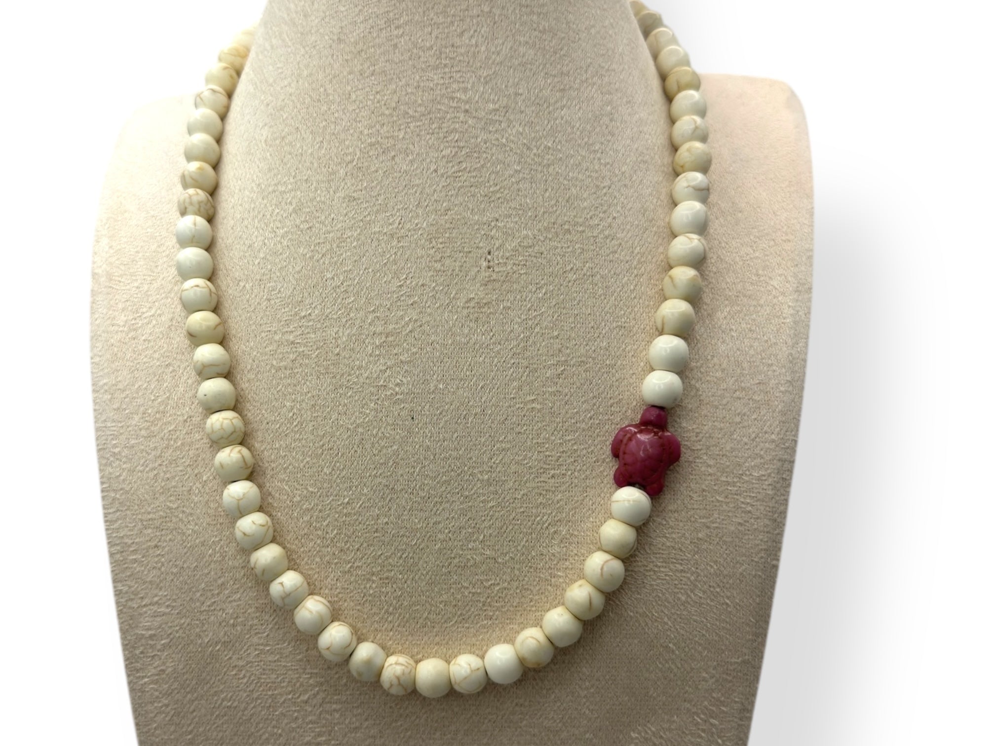 Elastische Ketting met Howliet Kralen en Schildpad