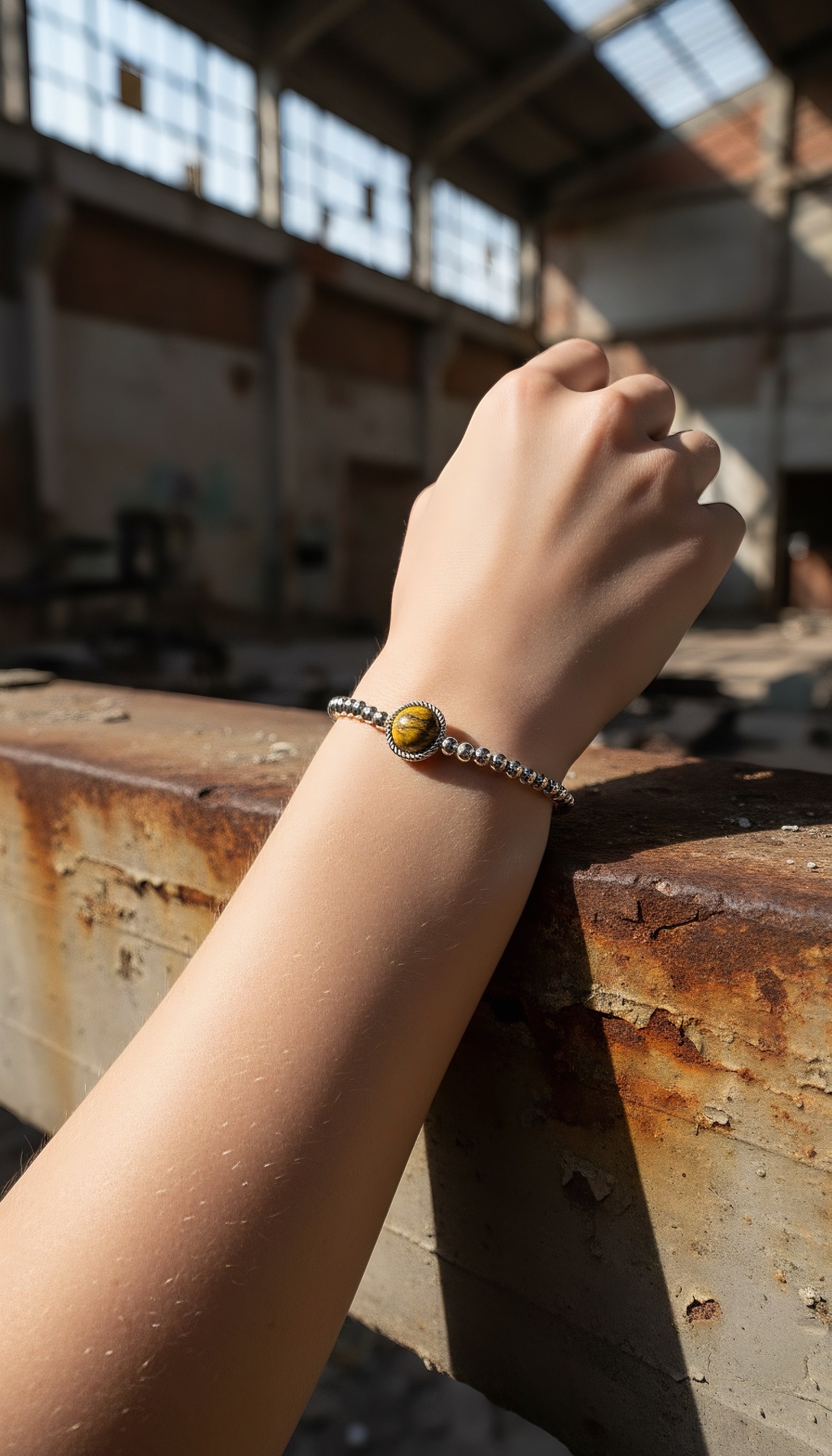 zilveren Stainless steel dames armband met tijgeroog edelsteen