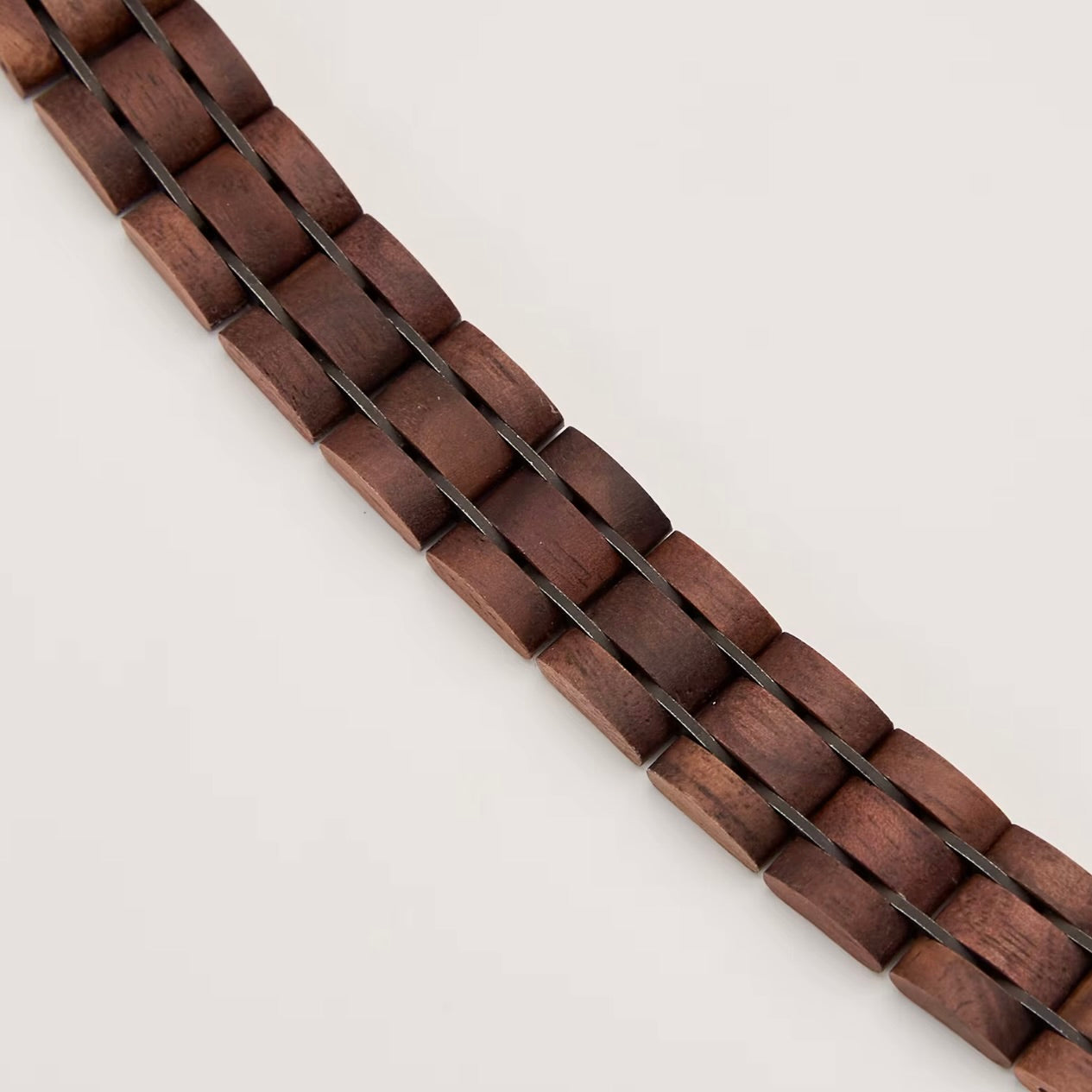 houten heren armband close up