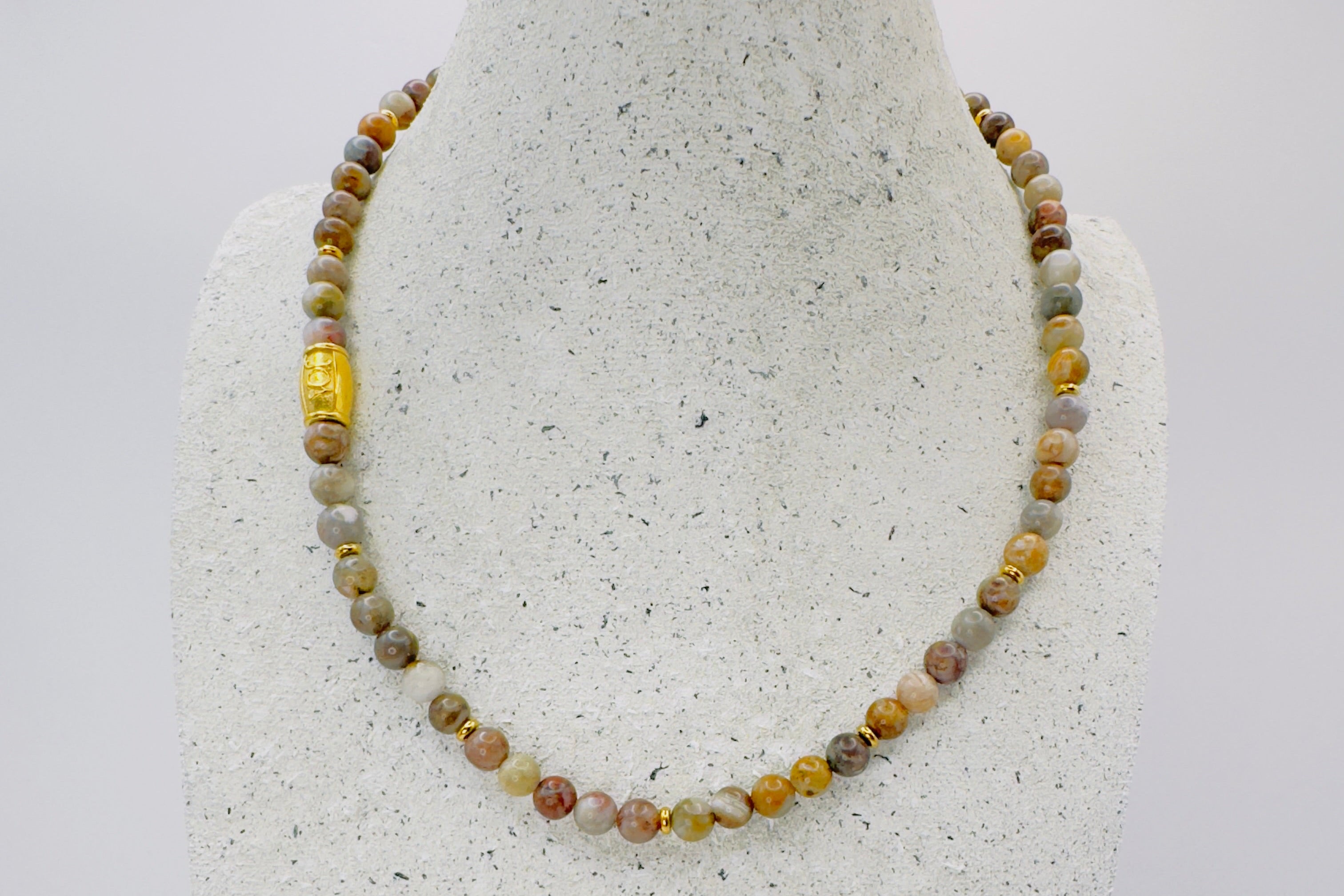 dames lichte jaspis edelsteen ketting goud
