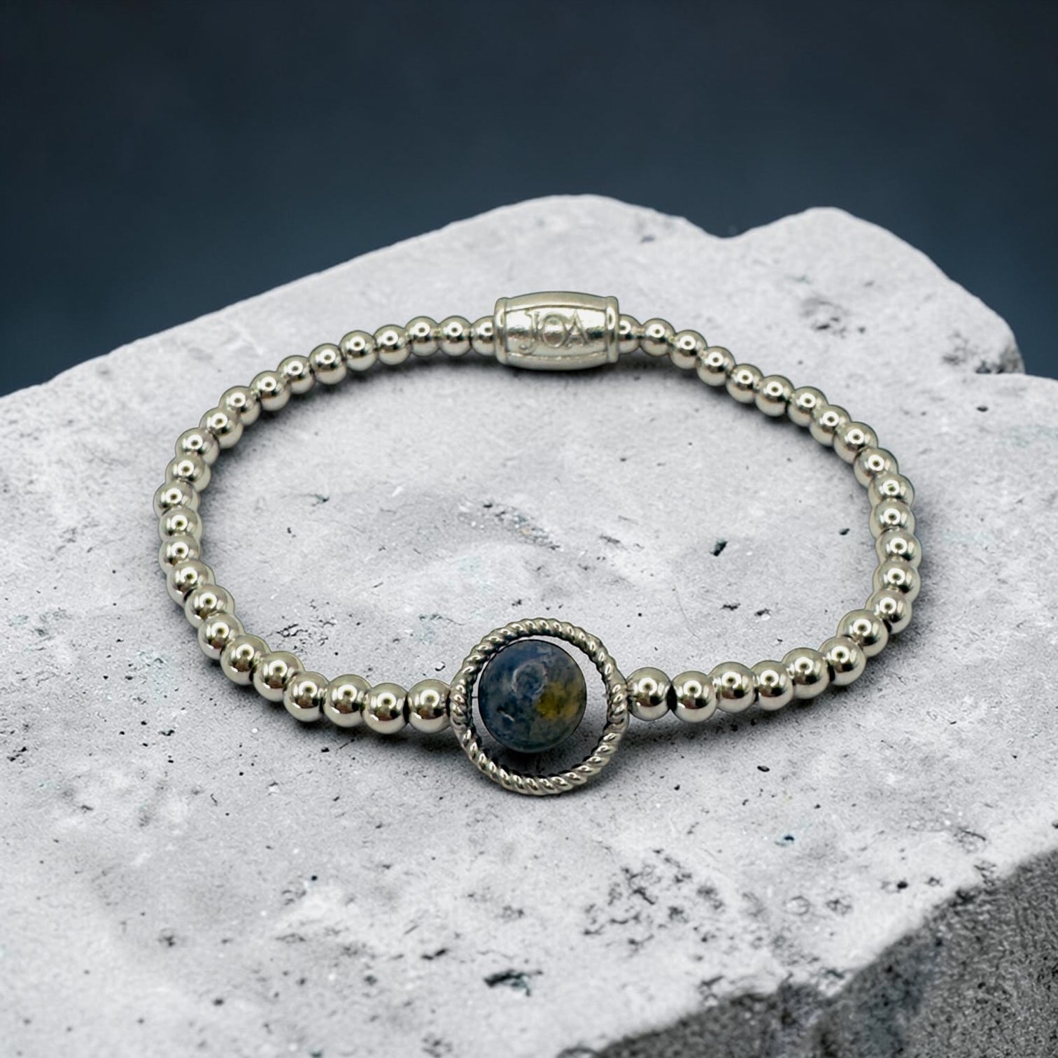 Zilveren stainless steel dames armband met sodaliet edelsteen