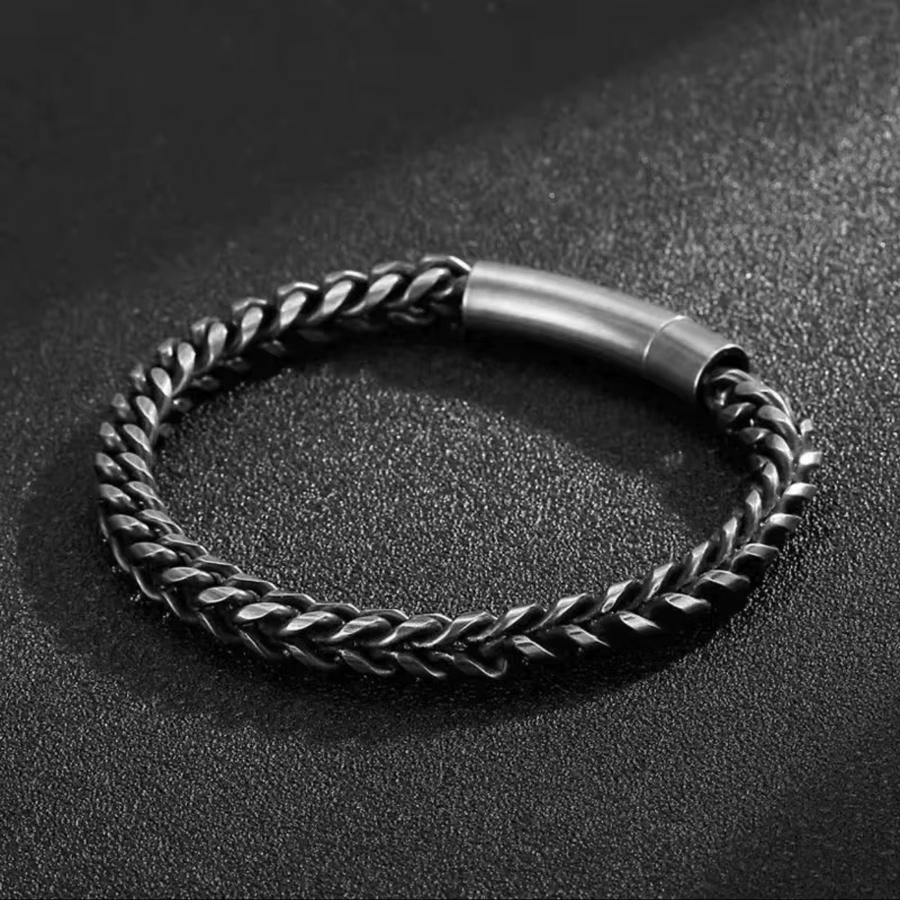 heren zwart edelstalen armband verkrijgbaar in verschillende maten