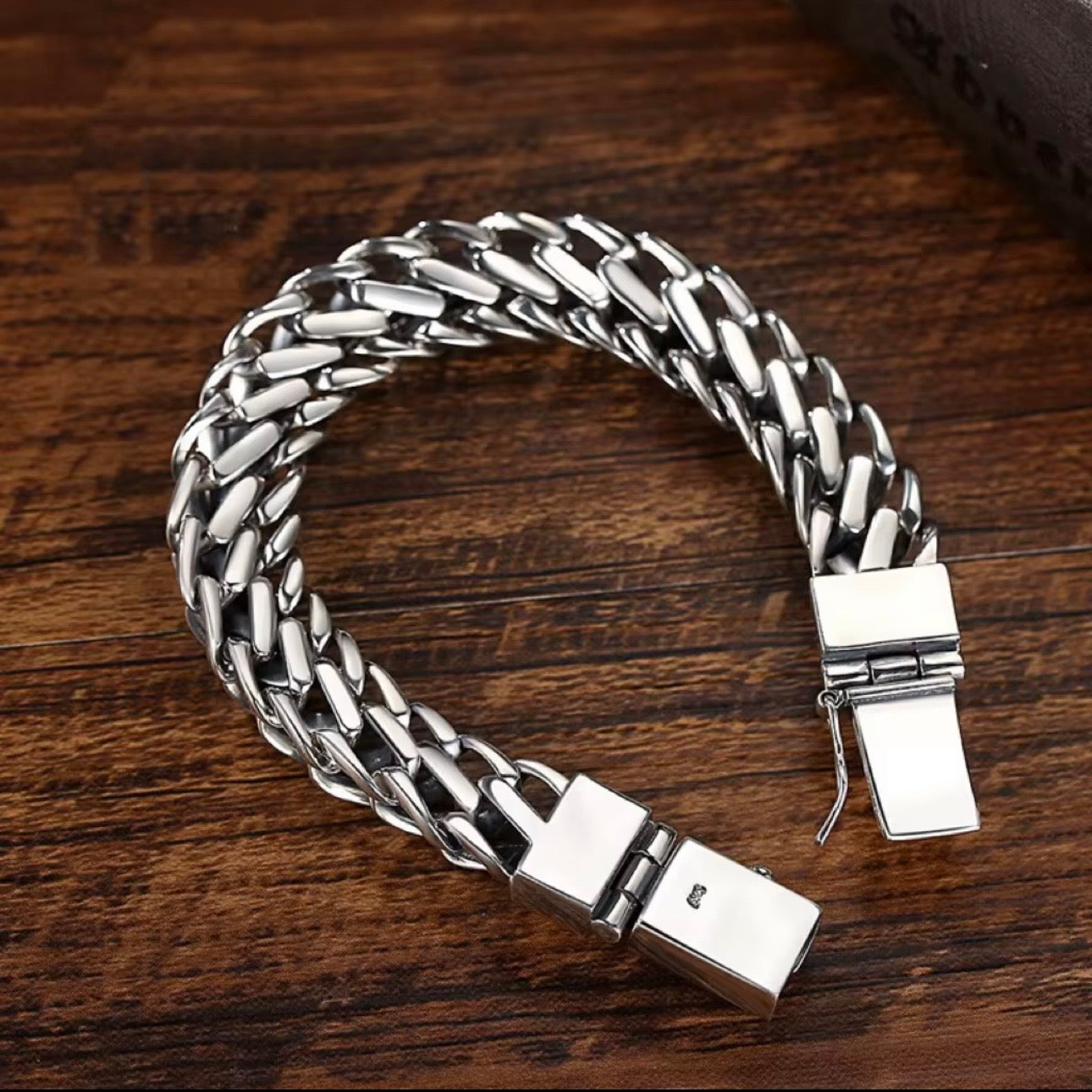 Brede zilveren heren edelstalen armband verkrijgbaar in verschillende maten