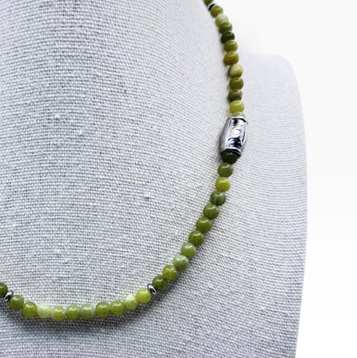 Jade ketting 4mm close up